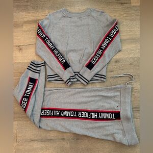 Tommy Hilfiger Color Block Logo Ribbed Grey Blue Red Sweater & Sweatpants Set